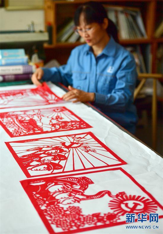 同事离职请大家吃饭，该怎样回复？游戏画面